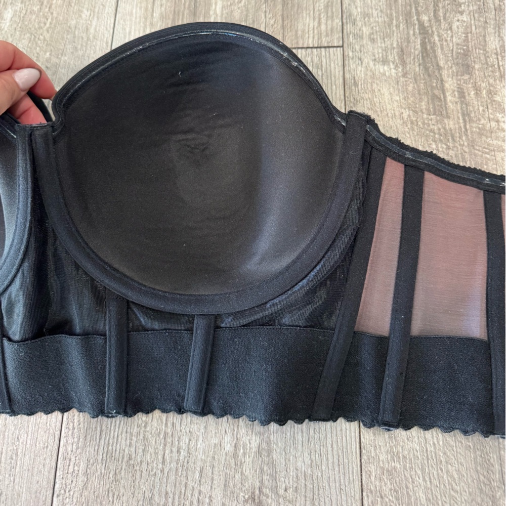 Elegant Black Strapless Bra - Picture 11 of 12